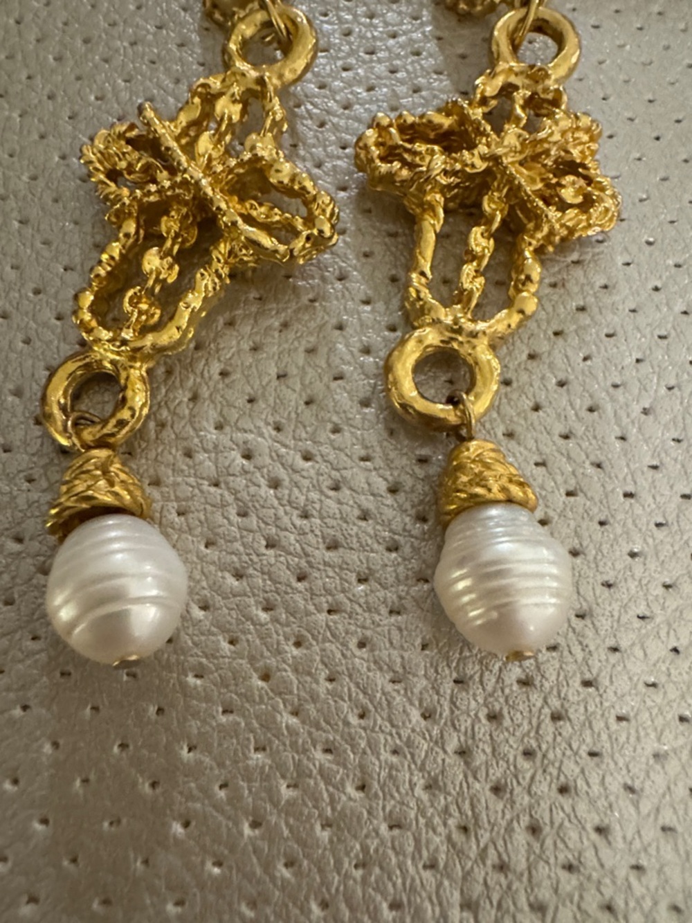 Authentic Susan Shaw Gold Cross Drop Earrings with Pearl Accent - Picture 3 of 4